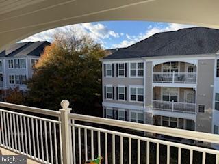 Building Photo - 1518 Enyart Way