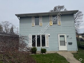 Building Photo - 1502 3rd St