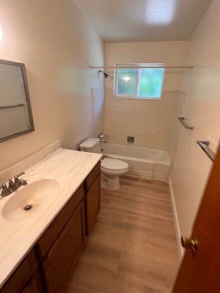 Building Photo - 2219 N 73rd Pl