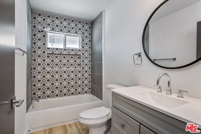 Building Photo - 6640 Woodley Ave