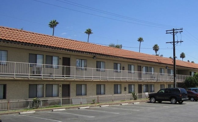 Building Photo - Seven Palms Apartments