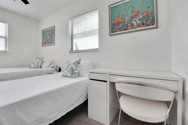 Building Photo - 4731 W Montgomery Ave