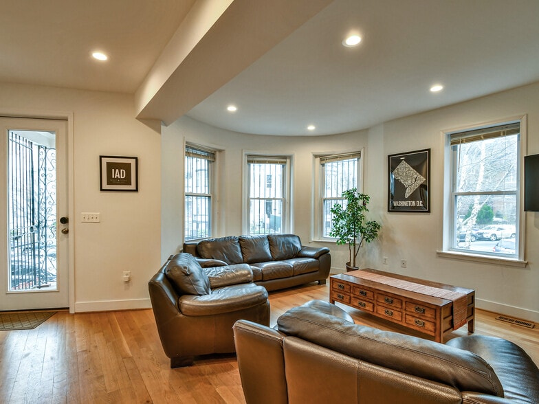 Building Photo - 3415 13th St NW