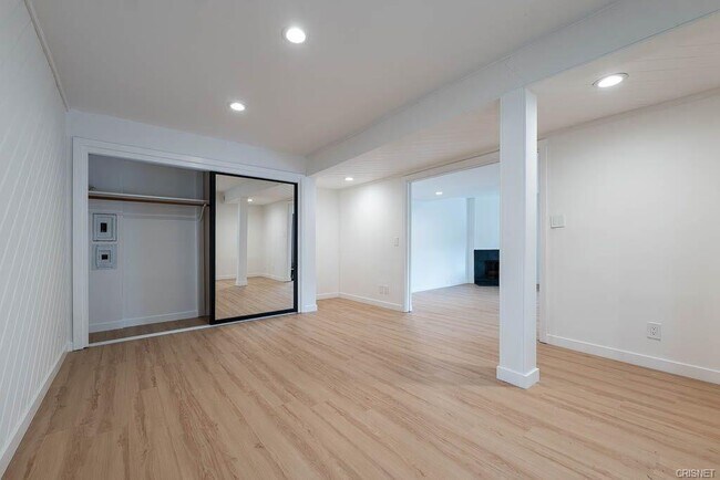 Building Photo - 21670 Encina Rd