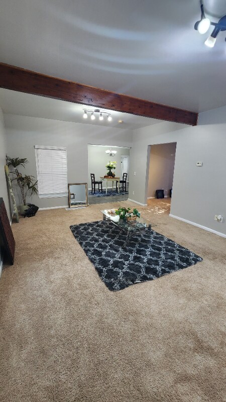 Building Photo - 726 Michigan St