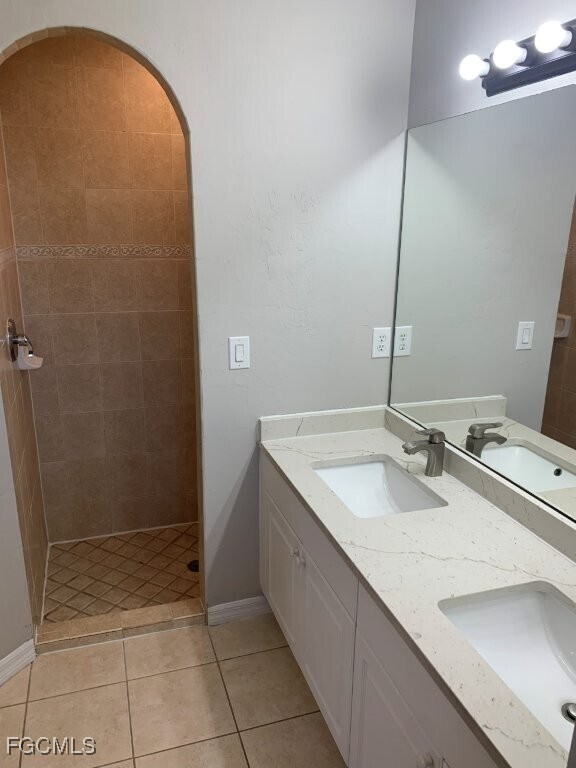 Building Photo - 703 SW 22nd St