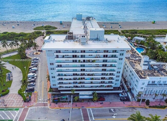 Building Photo - 465 Ocean Dr