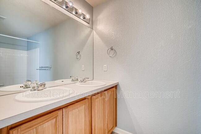 Building Photo - 4061 W 118th Pl