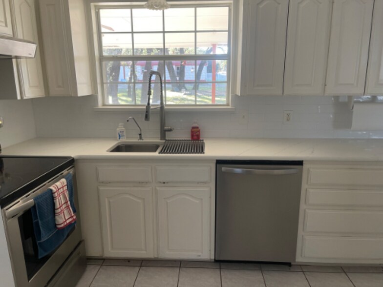 Building Photo - 3656 FM 2657