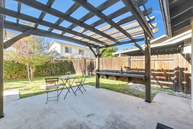 Building Photo - 13388 Wisteria Pl