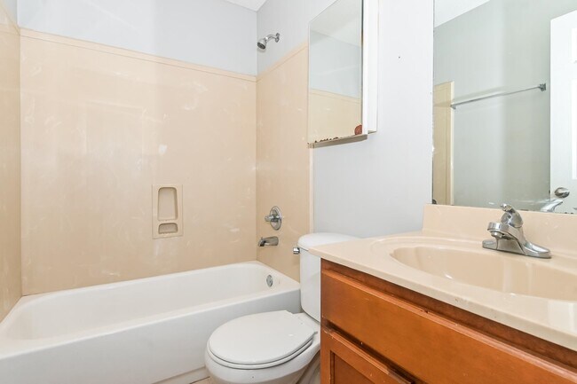 Building Photo - 1216 Jackson Pond Cir