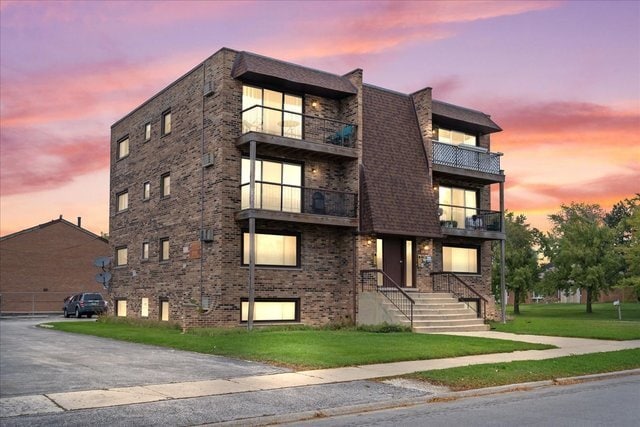 Building Photo - 8800 W 76th Pl