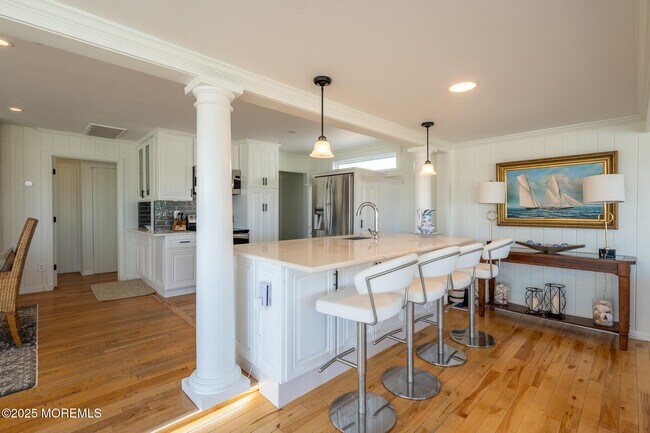 Building Photo - 14 Falls Rd