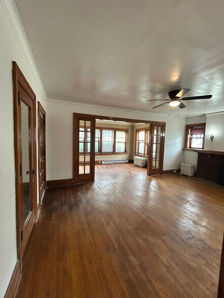 Building Photo - 616 N Cooper St