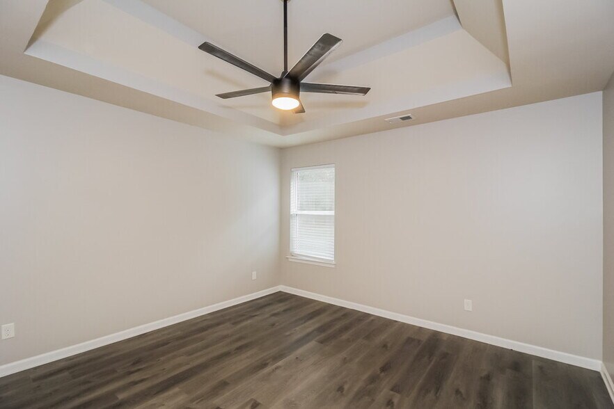 Building Photo - 5418 Stirrup Way