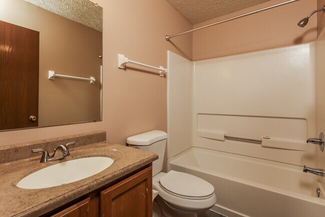 Building Photo - 5449 Longworth Dr