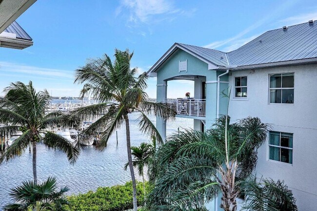 Building Photo - 875 NW Flagler Ave