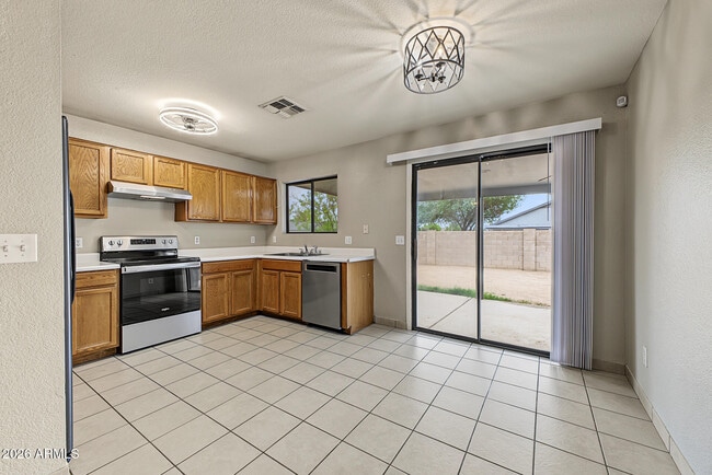 Building Photo - 8507 W College Dr