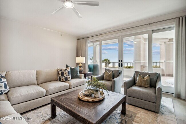 Building Photo - 426 Beachside Pl