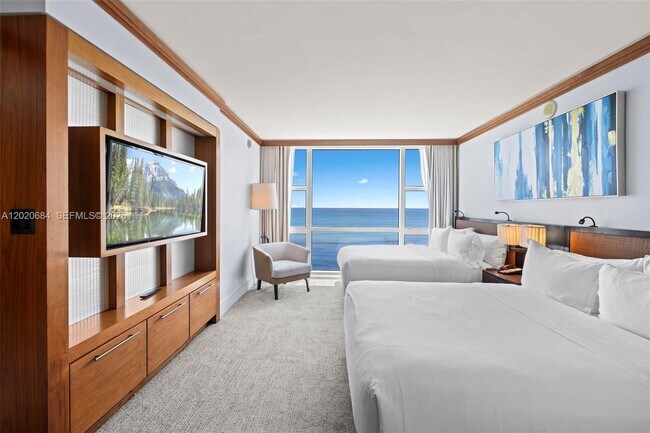 Building Photo - 6801 Collins Ave