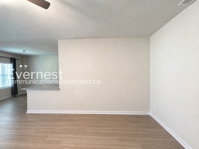 Building Photo - 1538 Persimmon Trce
