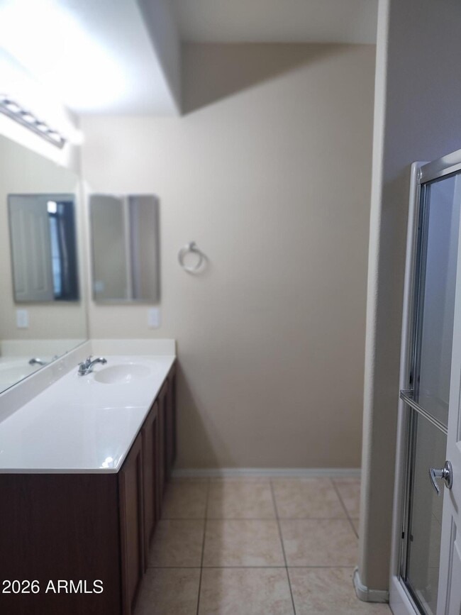 Building Photo - 16825 N 14th St