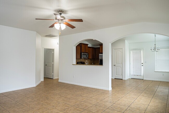 Building Photo - 110 Kingfisher Ln