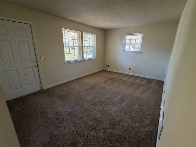 Building Photo - 1542 S Beltline Blvd