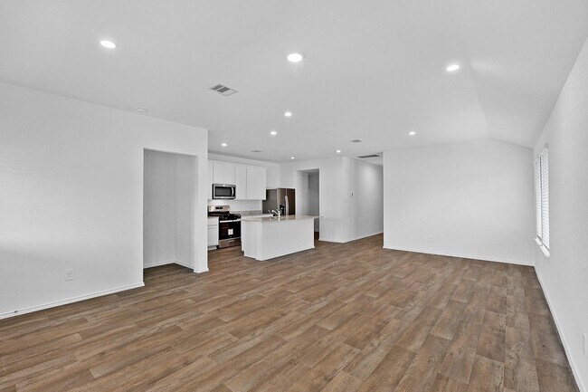 Building Photo - 4219 Bedwyn Bay Dr