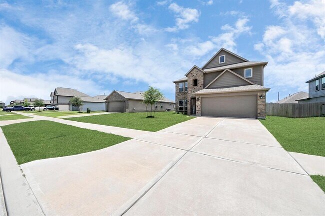Building Photo - 2643 Ridgeback Dr