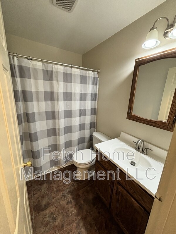 Building Photo - 143 Northwood Ct