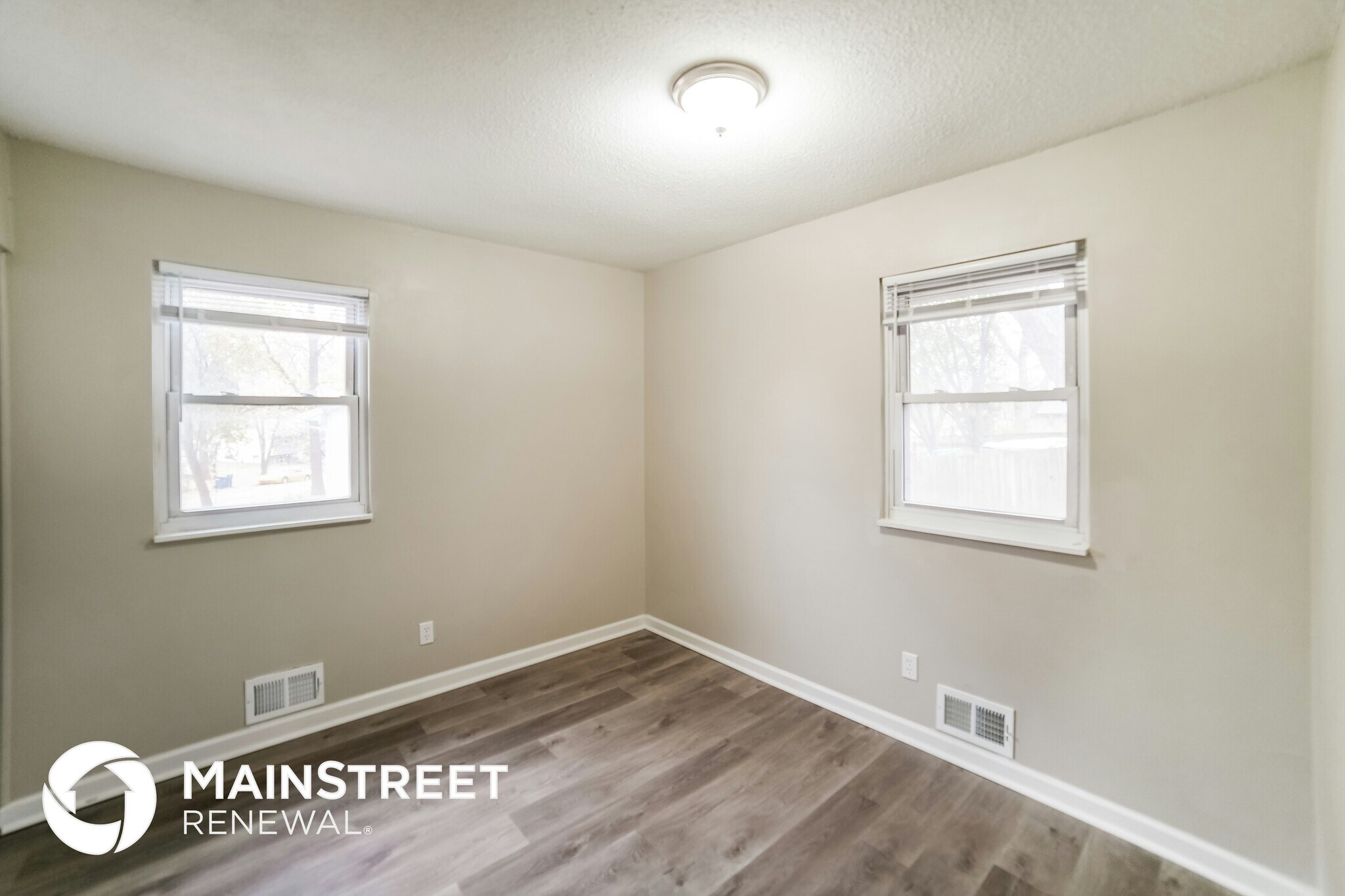 Building Photo - 201 Mc Clellan Dr