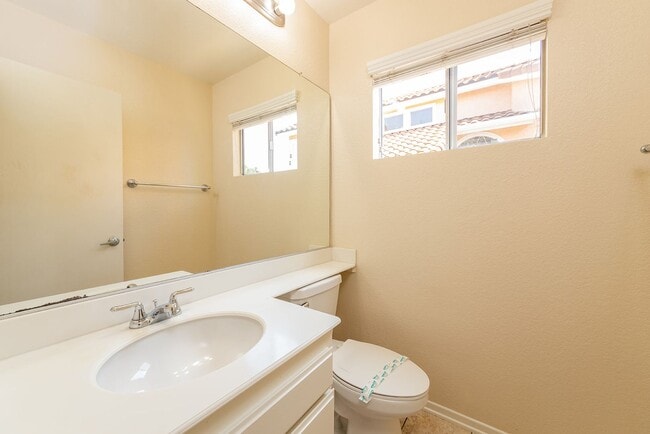 Building Photo - Beautiful Home In Coveted Rancho Del Oro!