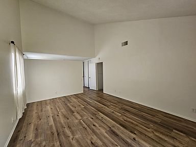 Building Photo - 1280 Fawnridge Dr