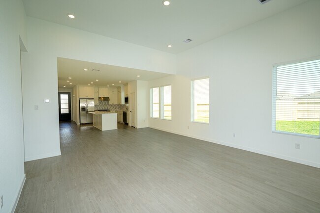 Building Photo - 6403 Periwinkle Blossom Ln