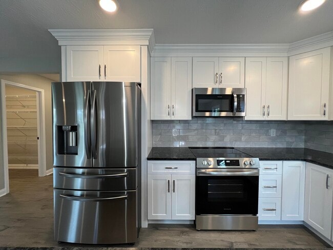 Building Photo - 309 Gallahadion Ct