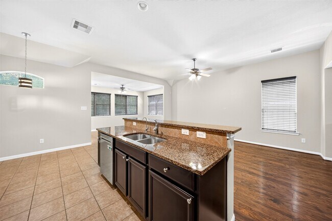 Building Photo - 7216 S Boulder Cliff Ln