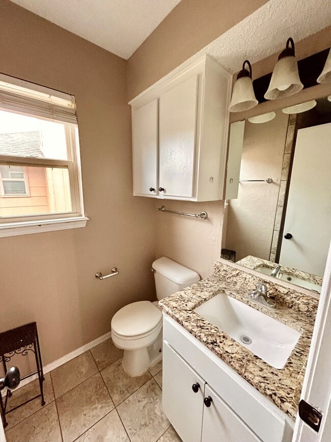 Building Photo - 106 Sahoma Terrace