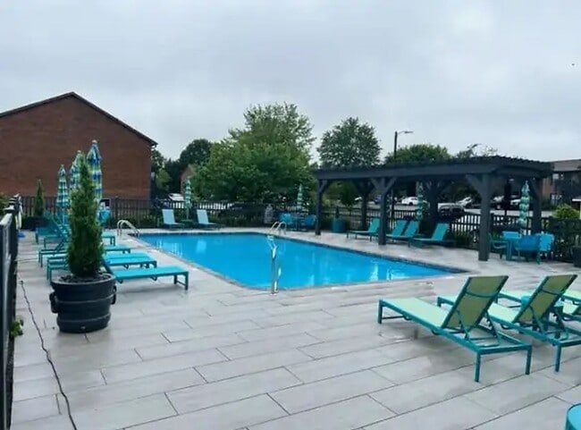 Building Photo - July Specials: Application Fee WAIVED ALL month!