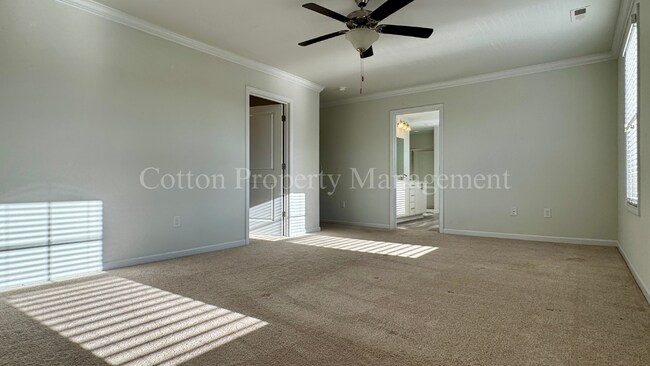 Building Photo - 473 Esthwaite Dr SE