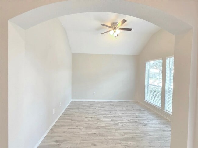 Building Photo - 17602 Haywood Oaks Dr