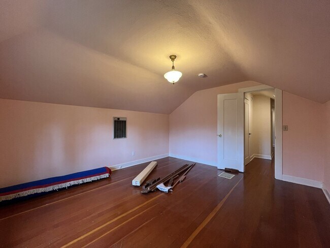 Building Photo - Charming Cottage Home with Timeless Character, Hardwood Floors, Flexible Living Spaces, and Expan...