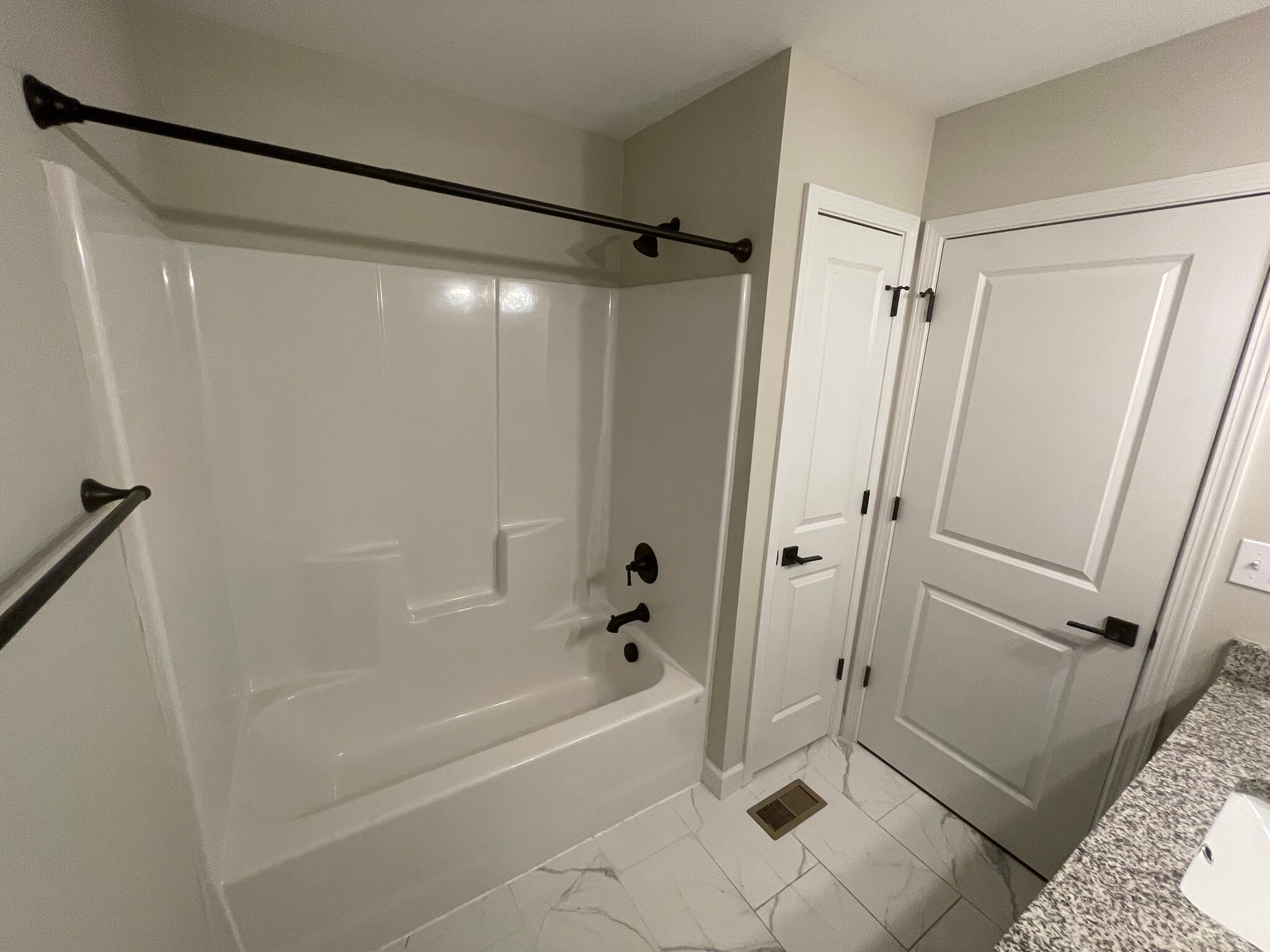 Main Bathroom - 898 Caleb Xing