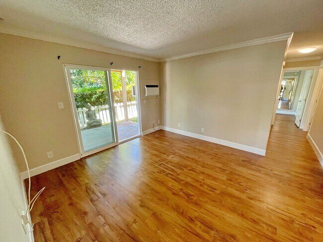 Building Photo - Elegantly Updated Unfurnished Kihei Villages 2 bedroom 1.5 Bathroom - One assigned parking stall