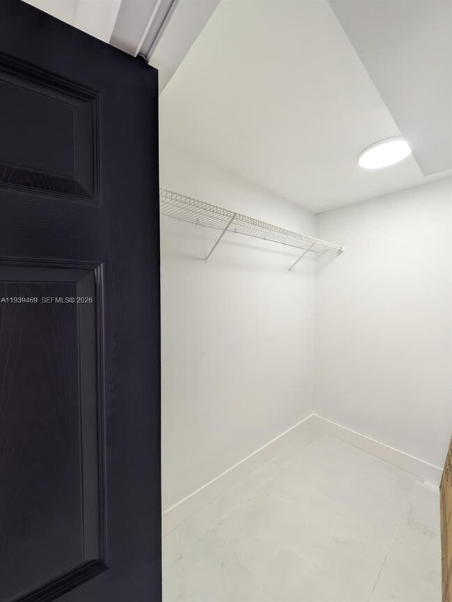 Building Photo - 301 SW 86th Ave