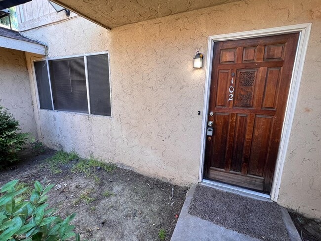 Primary Photo - 4313 N Emerson Ave