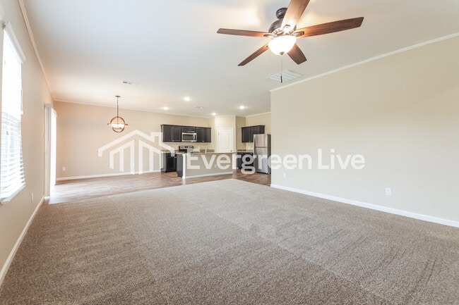 Building Photo - 425 Stone Creek Blvd