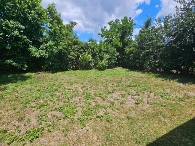 Building Photo - Modern Home, Centrally Located to St. Andrew's, Lynn Haven & PCB!  *SPECIAL: 1/2 OFF 1st Month's ...