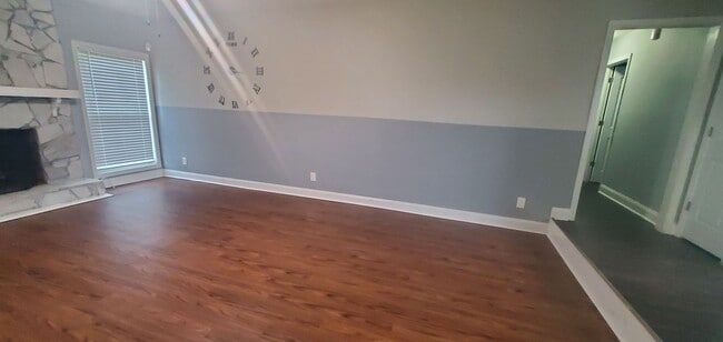 Building Photo - 1401 Carnsmore Dr