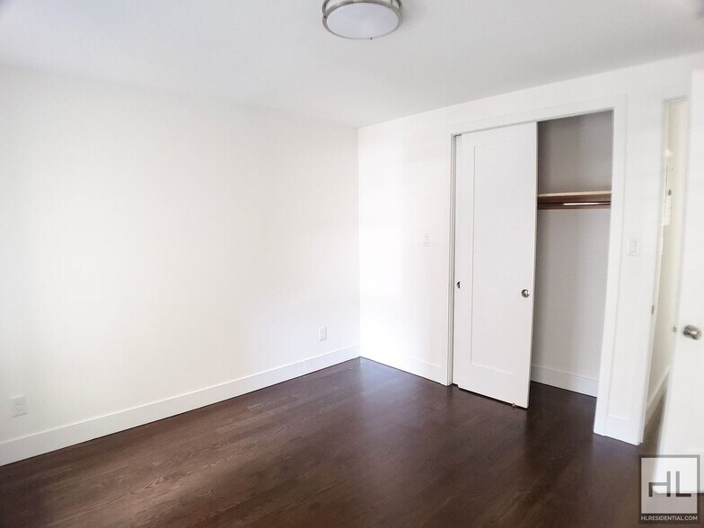 Building Photo - EAST 49 STREET